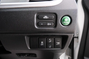 Хетчбэк Honda Jade 2017 года, 1499000 рублей, Красноярск