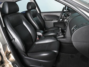 Седан Ford Mondeo 2004 года, 490000 рублей, Аксай