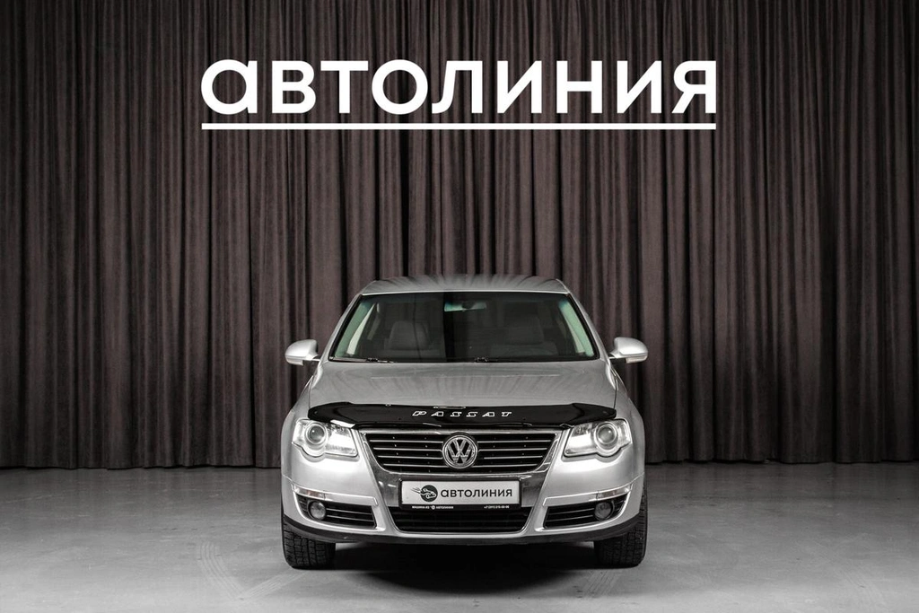 Седан Volkswagen Passat 2010 года, 669000 рублей, Красноярск
