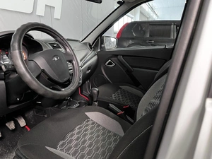 Универсал ВАЗ (LADA) Granta Cross 2023 года, 949000 рублей, Нижневартовск