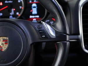 Внедорожник Porsche Cayenne Turbo 2013 года, 3360046 рублей, Москва