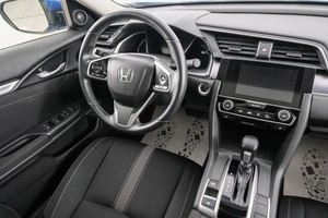 Седан Honda Civic 2018 года, 2349000 рублей, Красноярск