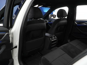 Универсал BMW 5 серия 2018 года, 3298444 рублей, Москва