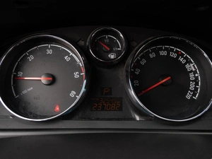 Внедорожник Opel Antara 2013 года, 842000 рублей, Краснодар