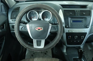 Внедорожник Geely Emgrand X7 2015 года, 619000 рублей, Омск