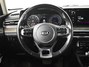 Седан Kia K5 2021 года, 2436200 рублей, Казань