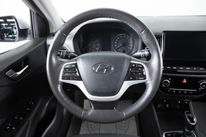 Седан Hyundai Solaris 2024 года, 1999000 рублей, Пермь