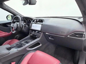 Внедорожник Jaguar F-Pace 2018 года, 3377000 рублей, Орёл
