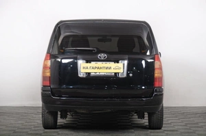 Универсал Toyota Succeed 2002 года, 449000 рублей, Томск