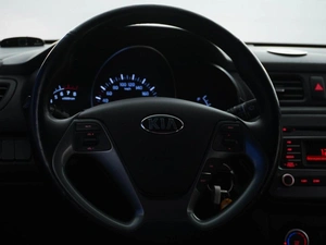 Седан Kia Rio 2017 года, 1100055 рублей, Москва