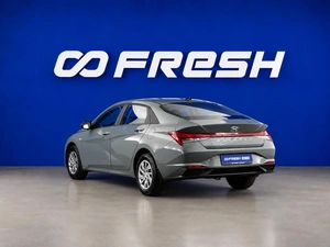 Седан Hyundai Elantra 2022 года, 1999077 рублей, Москва