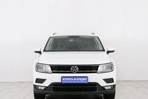 Внедорожник Volkswagen Tiguan 2017 года, 1749000 рублей, Красноярск