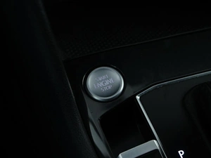 Внедорожник Volkswagen Tiguan 2019 года, 2157055 рублей, Москва