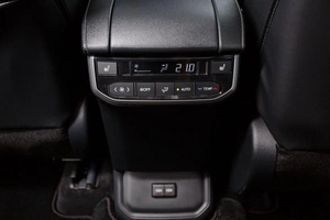 Внедорожник Toyota Highlander 2026 года, 5840000 рублей, Красноярск