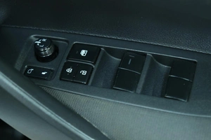 Седан Toyota Corolla 2019 года, 2299000 рублей, Омск