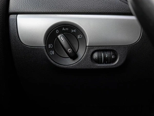Седан Volkswagen Jetta 2012 года, 980000 рублей, Краснодар