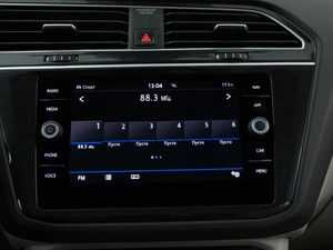 Внедорожник Volkswagen Tiguan 2019 года, 3498055 рублей, Москва