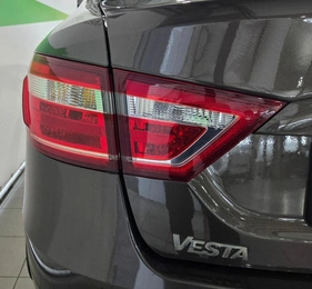 Седан ВАЗ (LADA) Vesta 2018 года, 895000 рублей, Красноярск