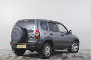 Внедорожник Chevrolet Niva 2017 года, 789000 рублей, Кемерово