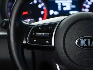 Седан Kia Optima 2019 года, 1999000 рублей, Москва
