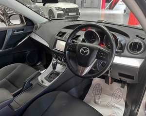 Хетчбэк Mazda Axela 2010 года, 997000 рублей, Красноярск