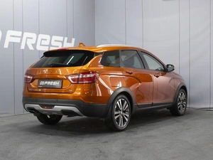 Универсал ВАЗ (LADA) Vesta Cross 2017 года, 1190000 рублей, Омск