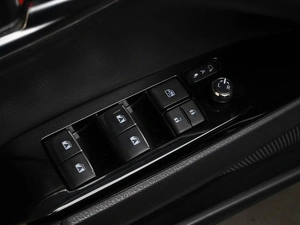 Седан Toyota Camry 2019 года, 2646434 рублей, Москва