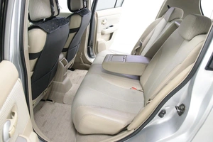 Седан Nissan Tiida 2005 года, 548000 рублей, Солонцы