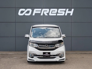 Минивэн Honda Stepwgn 2015 года, 2170000 рублей, Краснодар