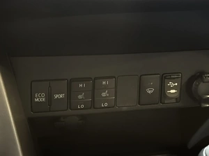 Внедорожник Toyota RAV4 2013 года, 1897000 рублей, Красноярск