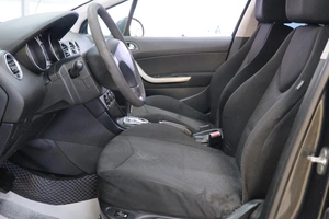 Хетчбэк Peugeot 308 2010 года, 599000 рублей, Омск