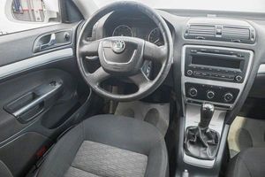 Лифтбек Skoda Octavia 2010 года, 689000 рублей, Барнаул