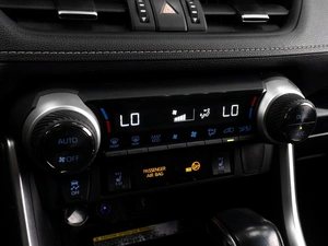 Внедорожник Toyota RAV4 2021 года, 3657000 рублей, Тюмень