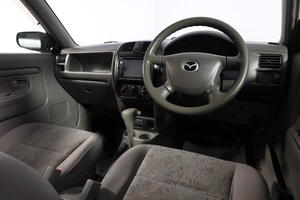 Хетчбэк Mazda Demio 2000 года, 349000 рублей, Новосибирск