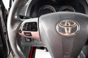 Седан Toyota Corolla 2011 года, 799000 рублей, Пермь