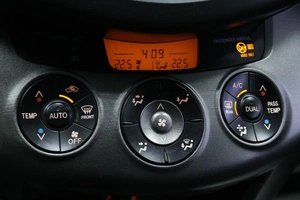 Внедорожник Toyota RAV4 2009 года, 1313000 рублей, Солонцы