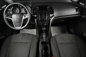 Хетчбэк Opel Astra 2010 года, 1019000 рублей, Тюмень