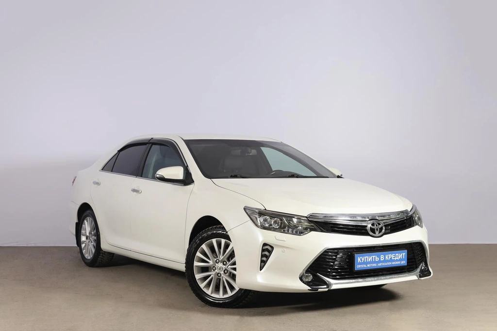 Седан Toyota Camry 2015 года, 2149000 рублей, Новосибирск