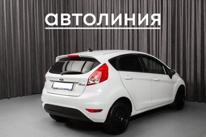 Хетчбэк Ford Fiesta 2018 года, 890000 рублей, Красноярск