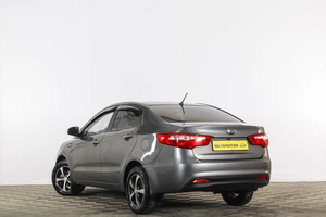 Седан Kia Rio 2013 года, 799000 рублей, Тюмень