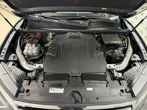 Внедорожник Volkswagen Touareg 2019 года, 4550000 рублей, Красноярск