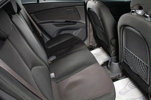 Седан Kia Rio 2010 года, 719000 рублей, Сургут
