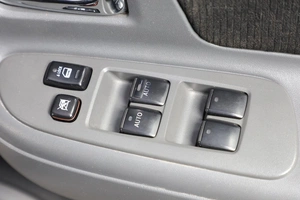 Минивэн Toyota Sienta 2013 года, 899000 рублей, Новосибирск