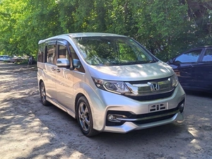 Минивэн Honda Stepwgn Spada 2016 года, 1777777 рублей, Красноярск