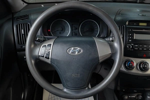 Седан Hyundai Elantra 2010 года, 679000 рублей, Тюмень