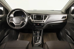 Седан Hyundai Solaris 2019 года, 1039000 рублей, Новосибирск