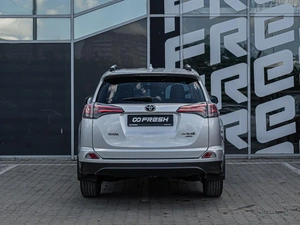 Внедорожник Toyota RAV4 2016 года, 2430000 рублей, Краснодар