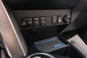 Внедорожник Toyota RAV4 2014 года, 2249000 рублей, Красноярск