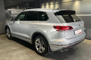 Внедорожник Volkswagen Touareg 2020 года, 4750000 рублей, Абакан