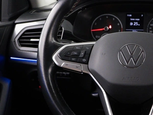 Лифтбек Volkswagen Polo 2020 года, 1819050 рублей, Москва